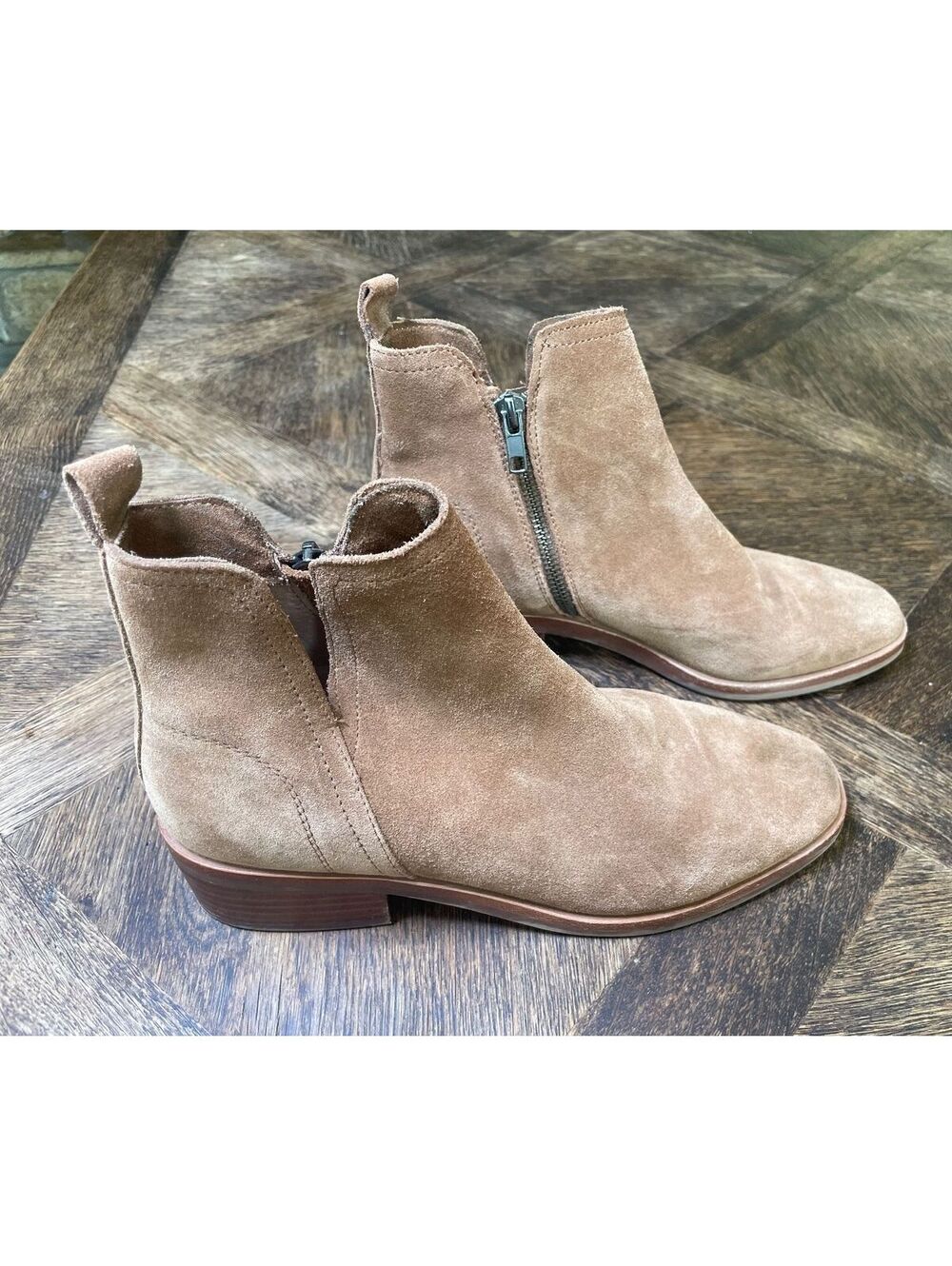 Chelsea & Violet Tan Suede Fiona ankle boot with side zipper EUC 7.5